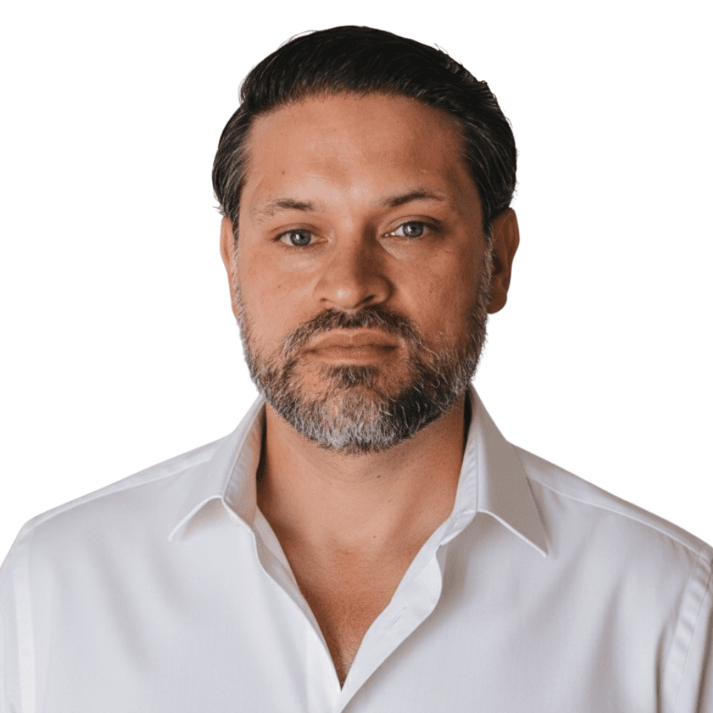 Kerwin Vasquez, Service & Procurement