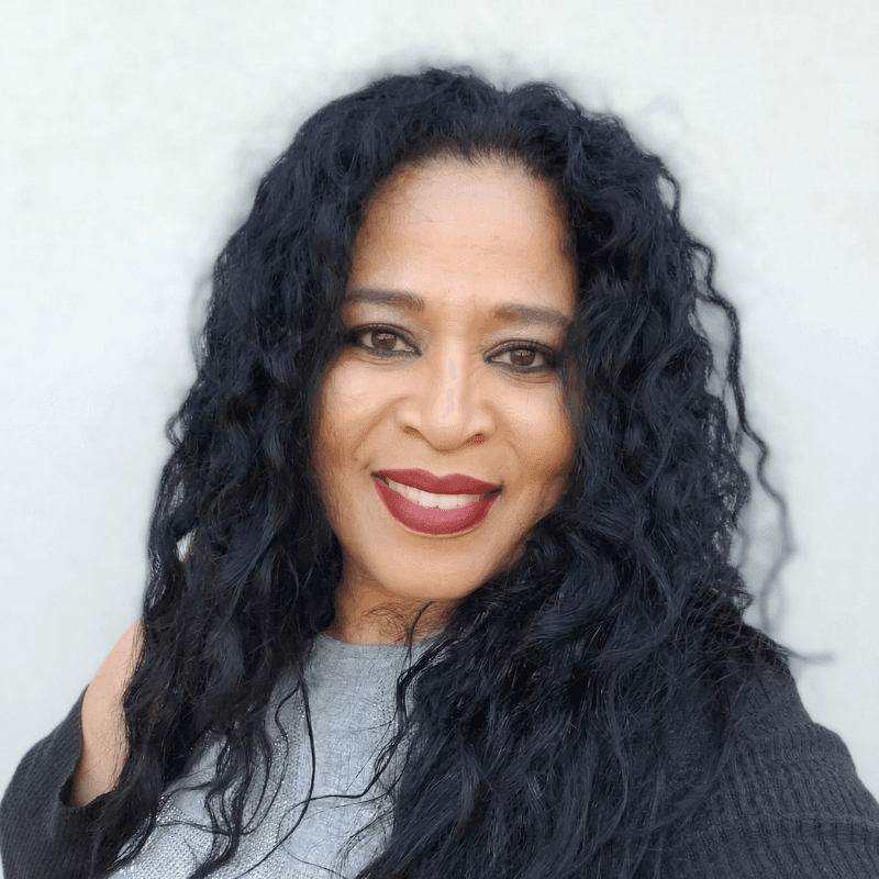 Daisy Lopez, Finance Manager